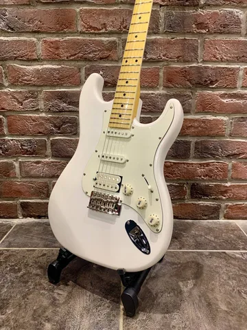 Электрогитара HSS Shinobi Stratocaster+ Комбик 40 ват с Эффектами (комплект)