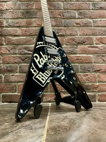 Электрогитара Flying V Blue Rabbit Edition
