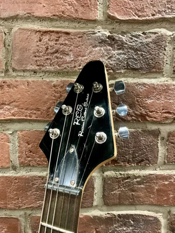 Электрогитара Flying V Blue Rabbit Edition