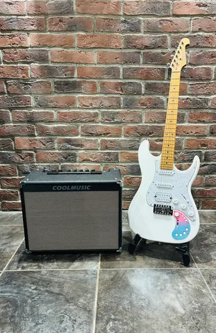 Электрогитара-Процессор Stratocaster + Мощный Комбик 50 ват (комплект)