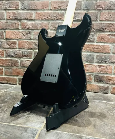 Электрогитара Sqoe Black Stratocaster HSS - изображение 2