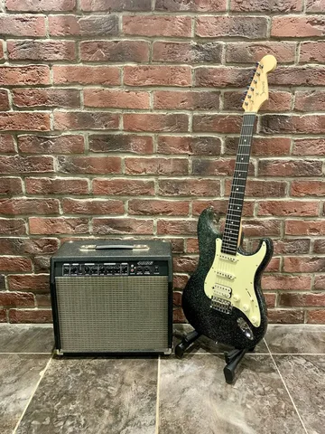 Электрогитара Shinobi Stratocaster HSS + Комбик 40 ват (комплект)