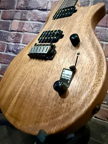 Электрогитара Covenant Custom + Комбик 40 ват (полный комплект)