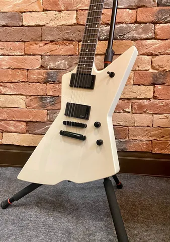 Электрогитара Harley Benton Explorer Modern EMG (Индонезия)