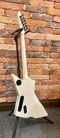 Электрогитара Harley Benton Explorer Modern EMG (Индонезия)