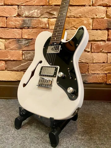 Электрогитара EART White E-TT22